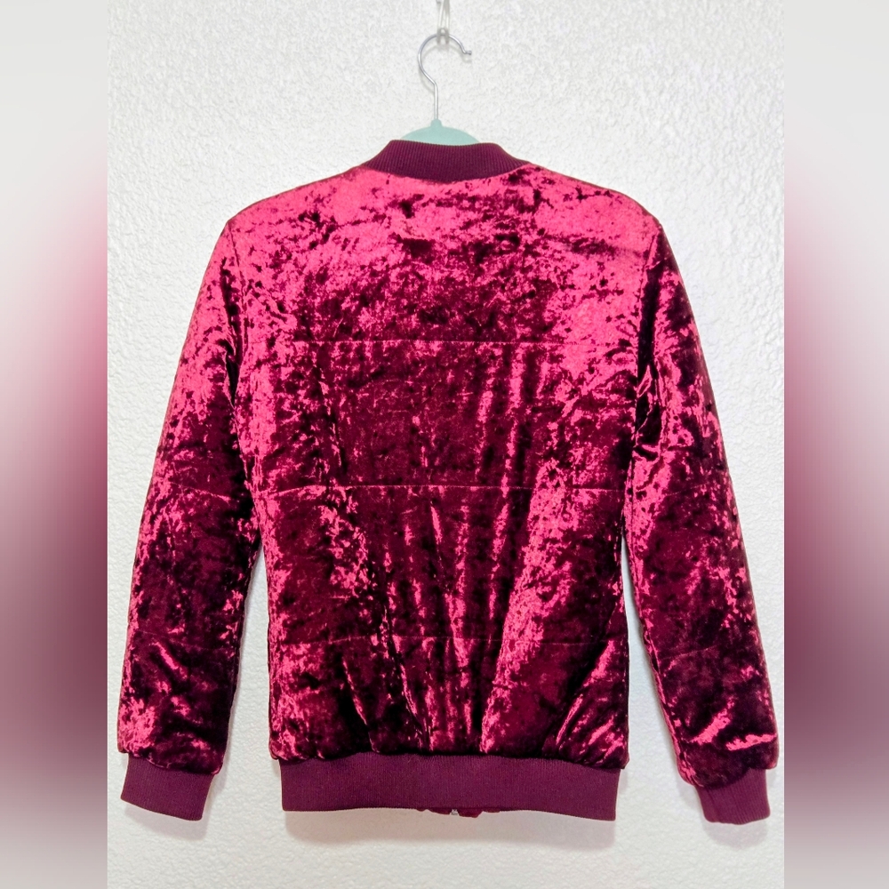 Romeo & Juliet Couture Metallic Burgundy Velvet Bomber Jacket Size S MSRP $175 - Picture 3 of 9